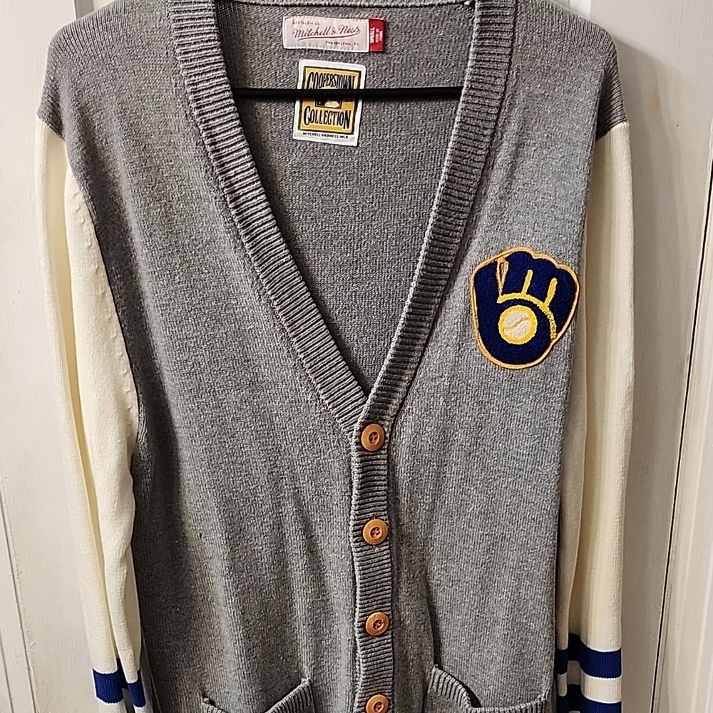 Mitchell & Ness Gray Sweater with Cream Sleeves